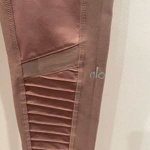 Alo yoga leggings